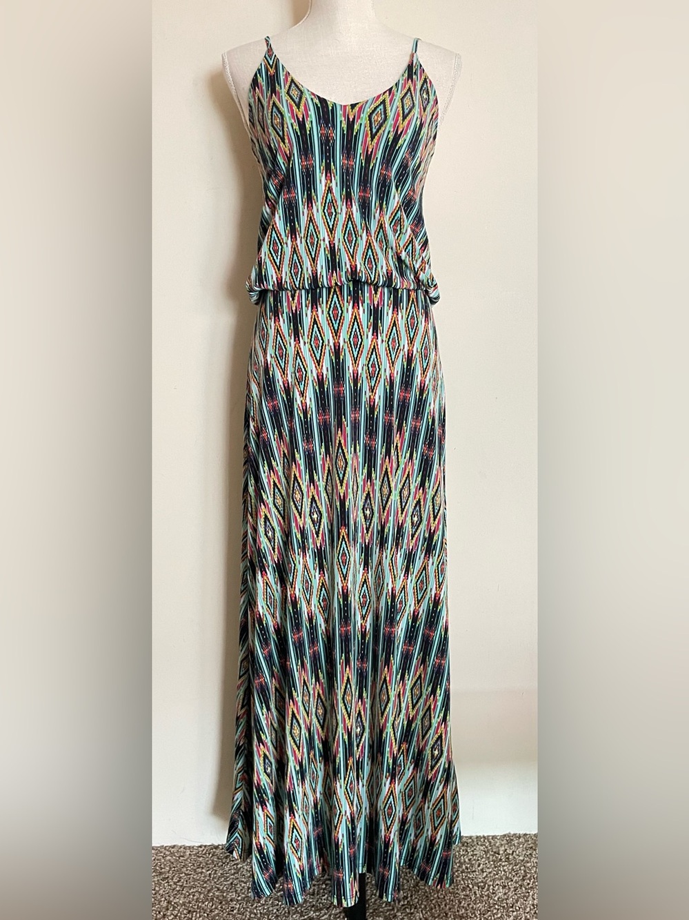 Veronicam Colorful Sleeveless Maxi Dress
